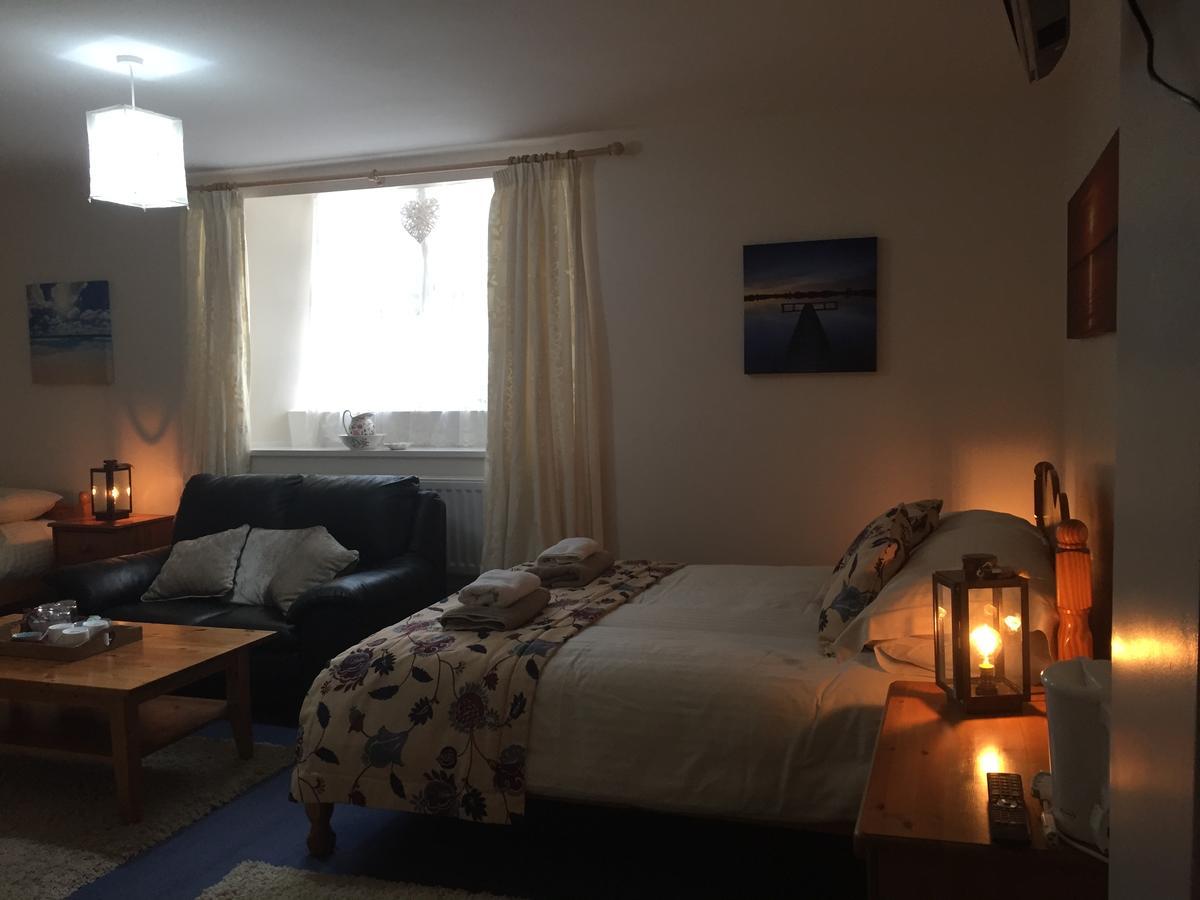 The Mitre Inn Witheridge Екстер'єр фото