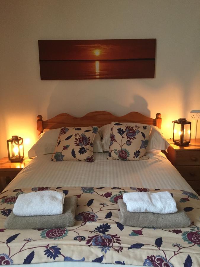 The Mitre Inn Witheridge Екстер'єр фото