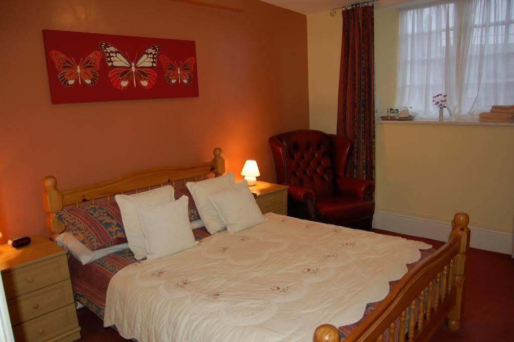 The Mitre Inn Witheridge Екстер'єр фото