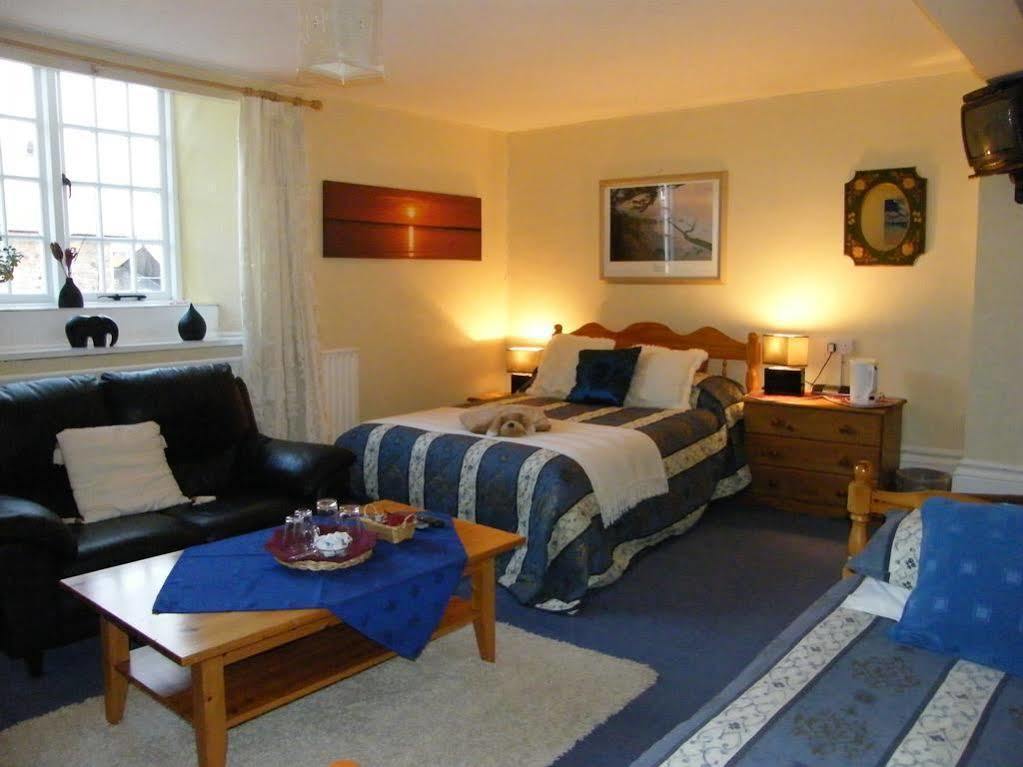 The Mitre Inn Witheridge Екстер'єр фото