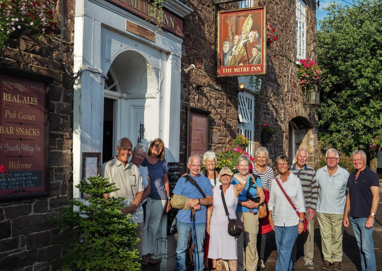 The Mitre Inn Witheridge Екстер'єр фото