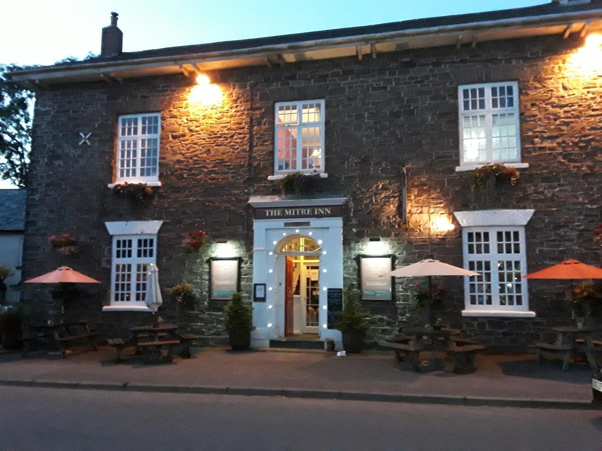 The Mitre Inn Witheridge Екстер'єр фото